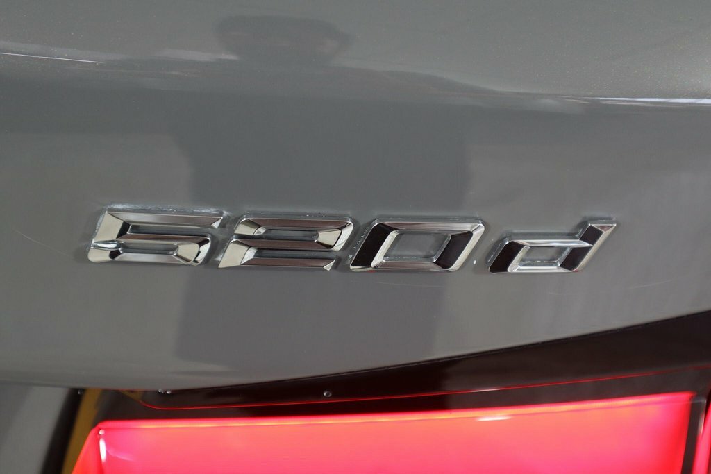 BMW 5 Series M550i Xdrive Black #60