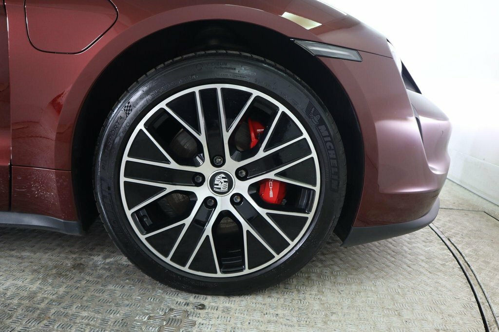 Porsche Taycan Performance Plus 93.4Kwh 4S Saloon Au Red #23