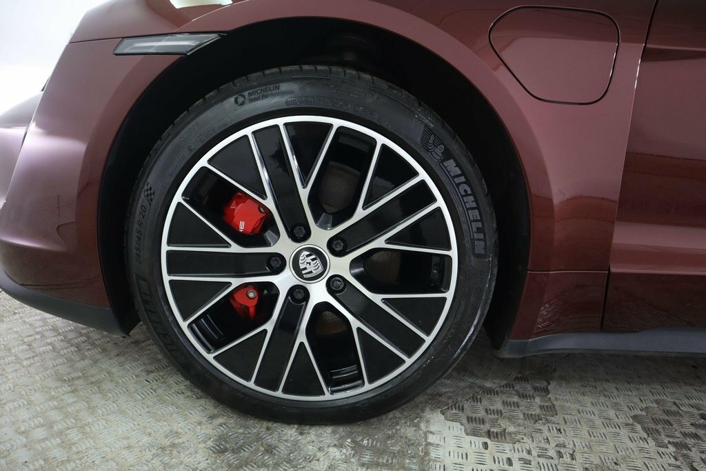 Porsche Taycan Performance Plus 93.4Kwh 4S Saloon Au Red #26