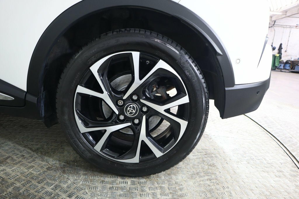 Toyota C-Hr Excel 5-Door Grey #28