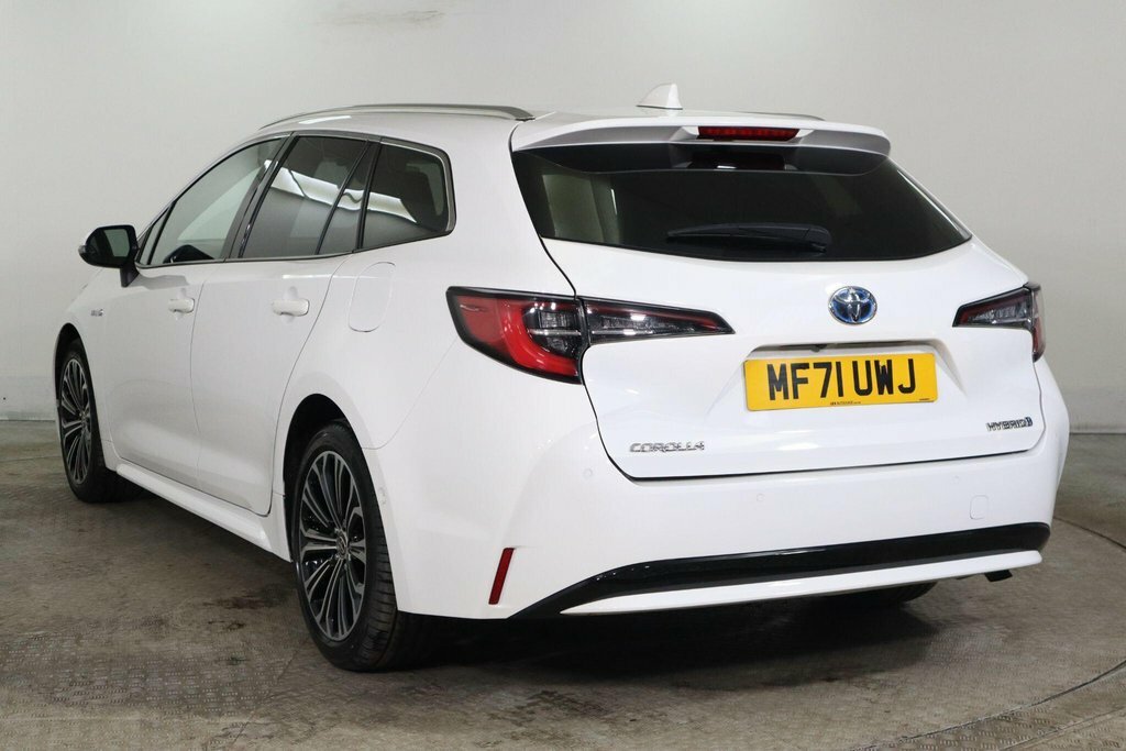 Toyota Corolla 1.8L Excel White #4