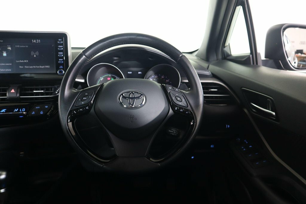 Toyota C-Hr Design 2.0 Hybrid Purple #41