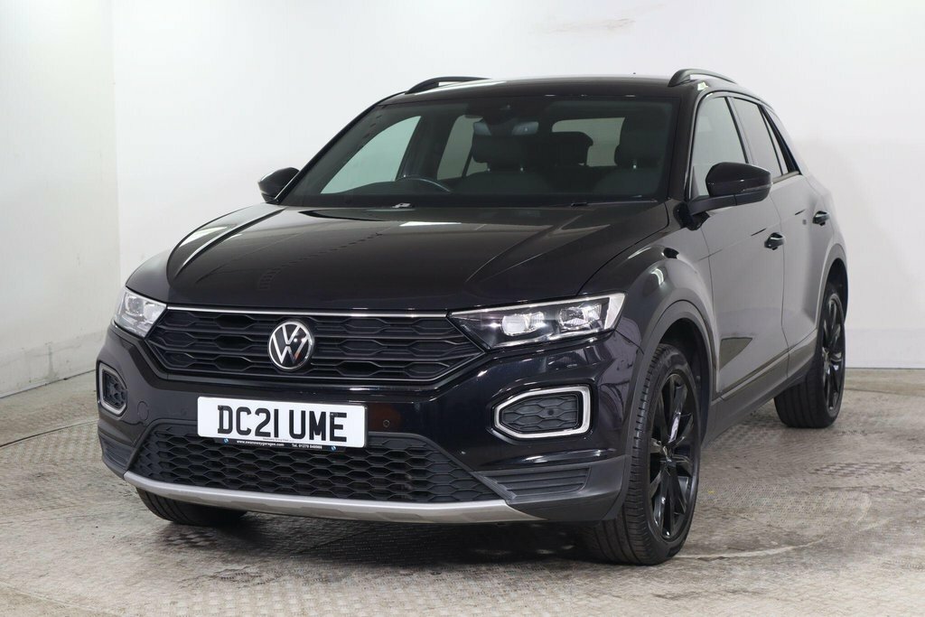 Volkswagen T-Roc 1.5L Black Edition Black #3