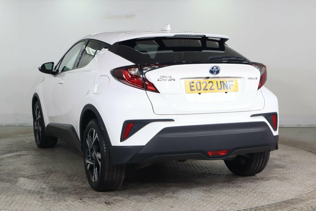 Toyota C-Hr 1.8L Design White #4