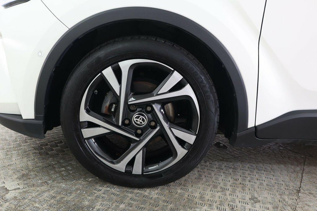Toyota C-Hr Suv Grey #27