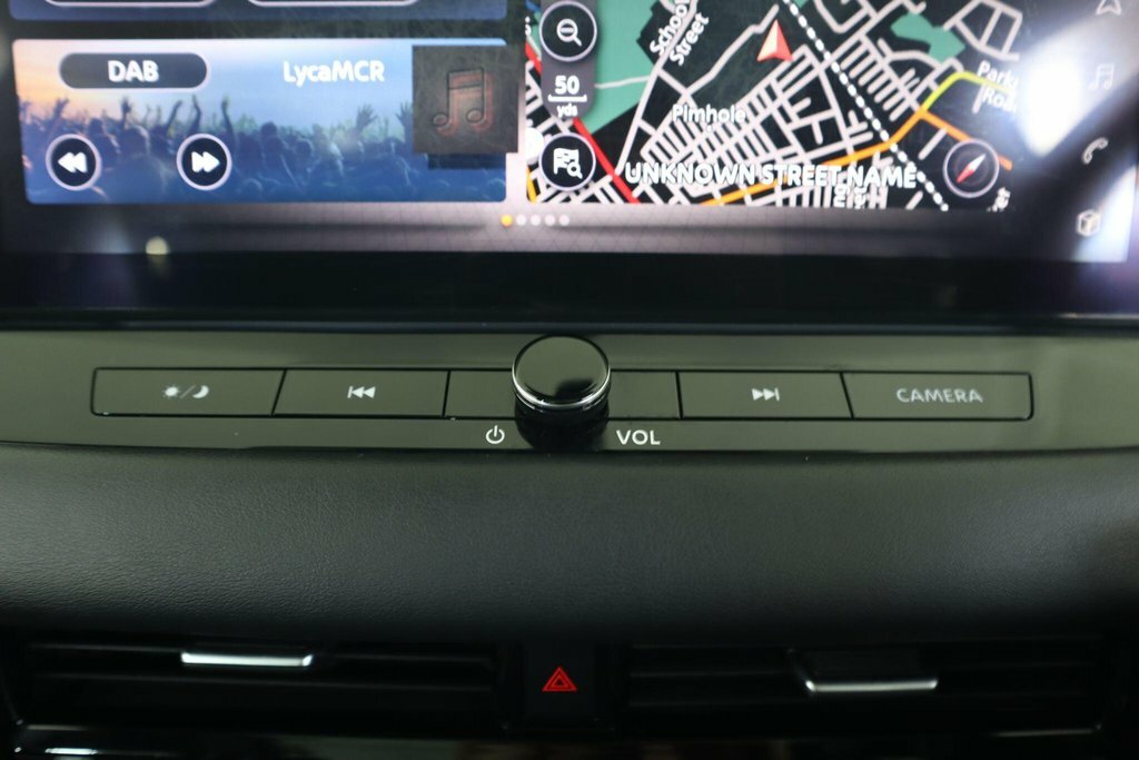 Nissan Qashqai 1.5 190Ps Tekna E-power Red #23