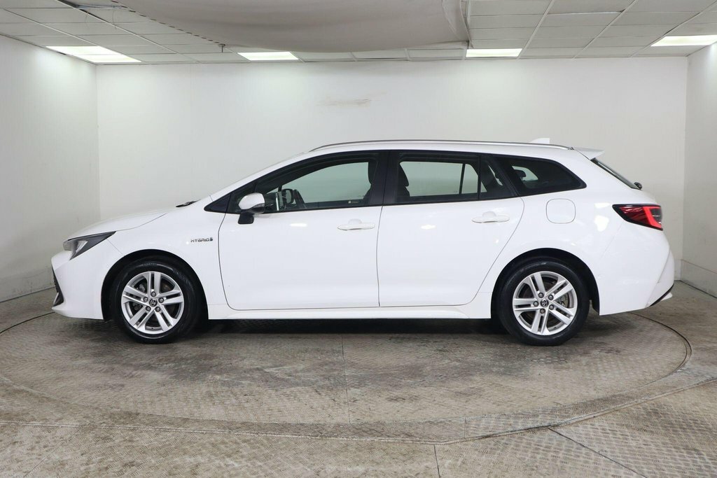 Toyota Corolla 1.8L Icon Tech White #5