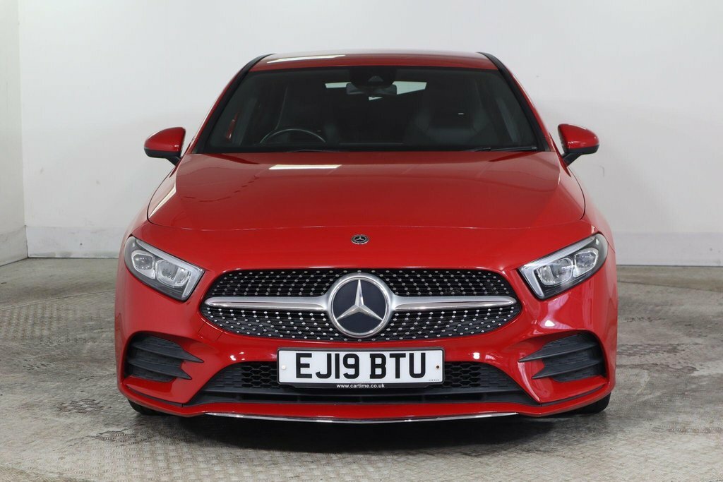 Mercedes-Benz A Class 1.3L Amg Line Red #2