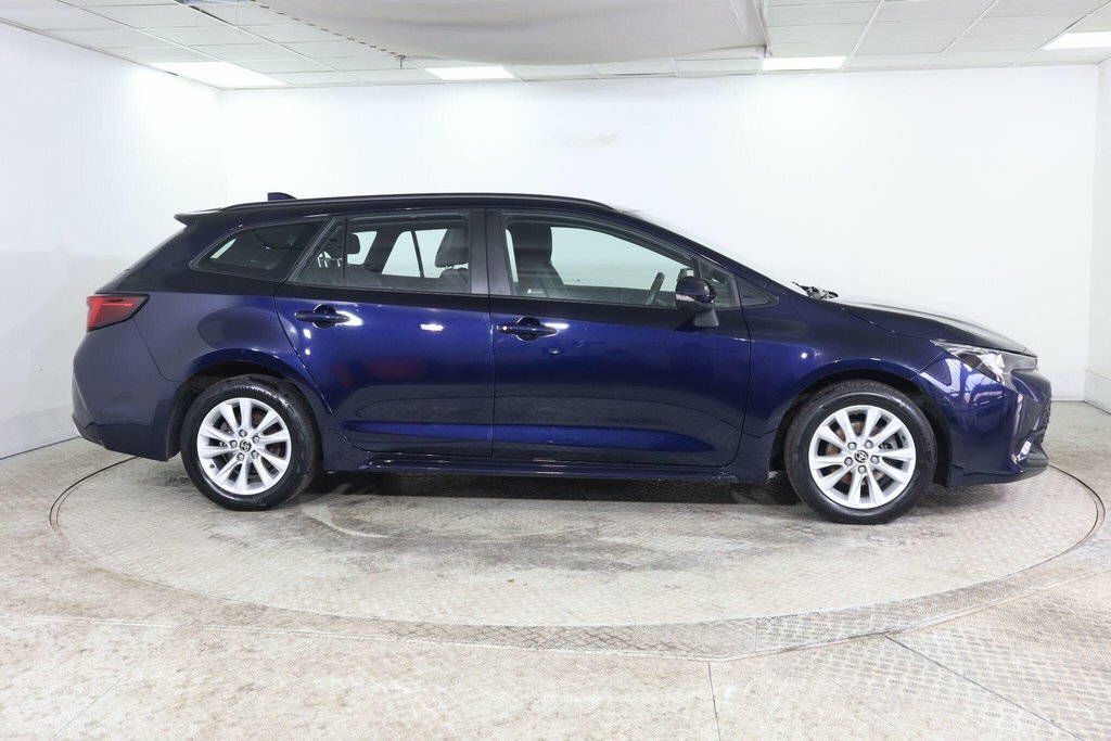 Toyota Corolla 2.0 Vvt-h Excel Hatchback Hybrid Cvt Eu Red #7