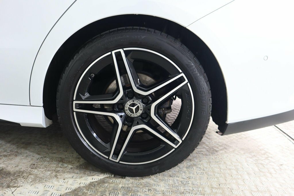 Mercedes-Benz CLA Class 1.3 Cla180 Amg Line Executive Coupe 7G-dct Euro Black #26