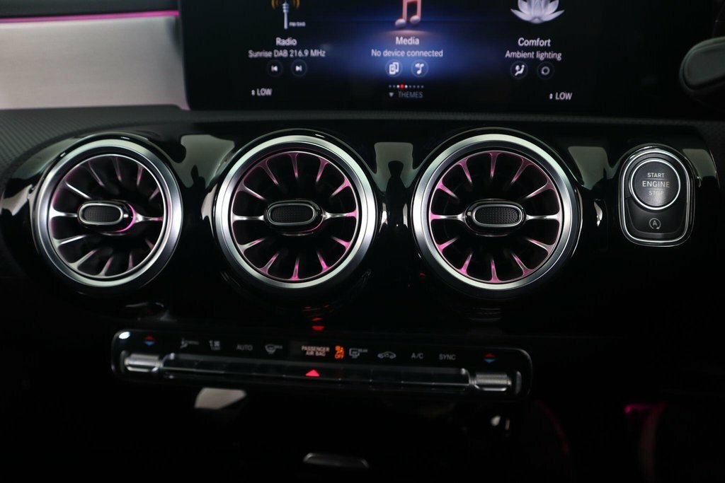 Mercedes-Benz CLA Class 1.3 Cla180 Amg Line Executive Coupe 7G-dct Euro Black #41