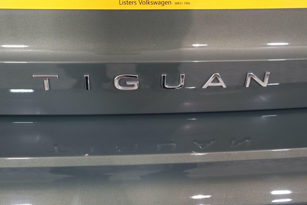 Volkswagen Tiguan R-line White #24
