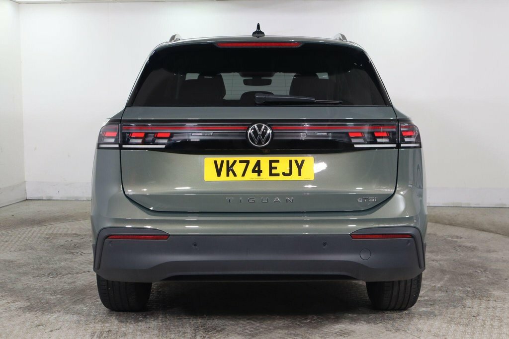 Volkswagen Tiguan R-line White #6