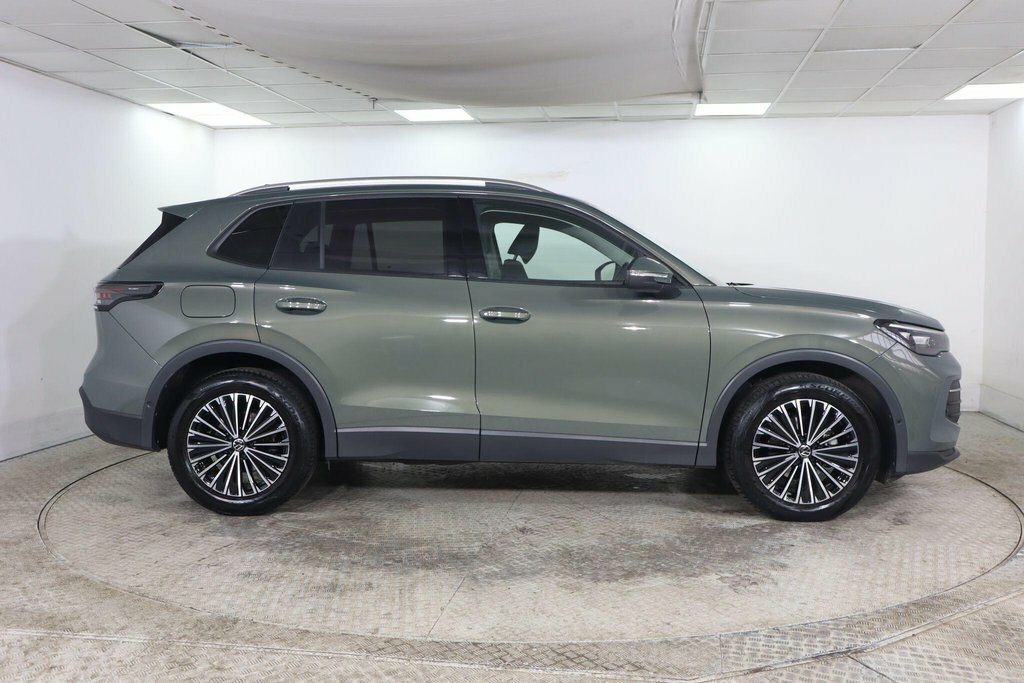 Volkswagen Tiguan R-line White #7