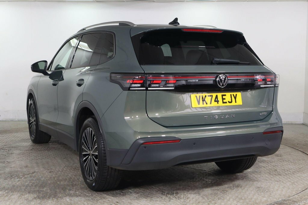 Volkswagen Tiguan R-line White #4