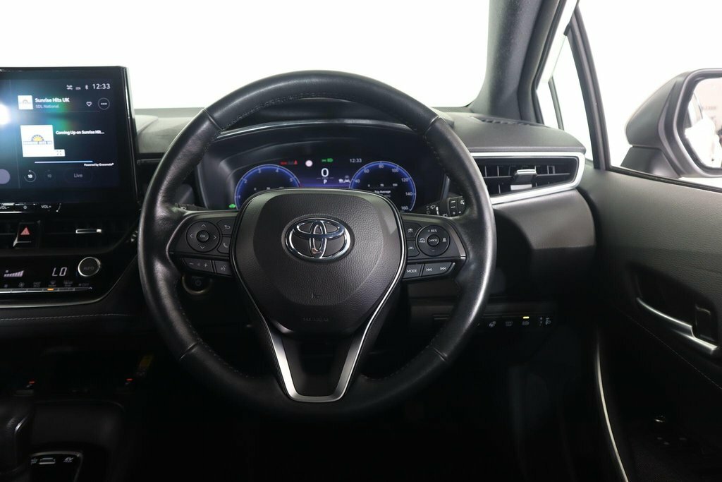 Toyota Corolla 1.8 Hybrid Icon Cvt White #40