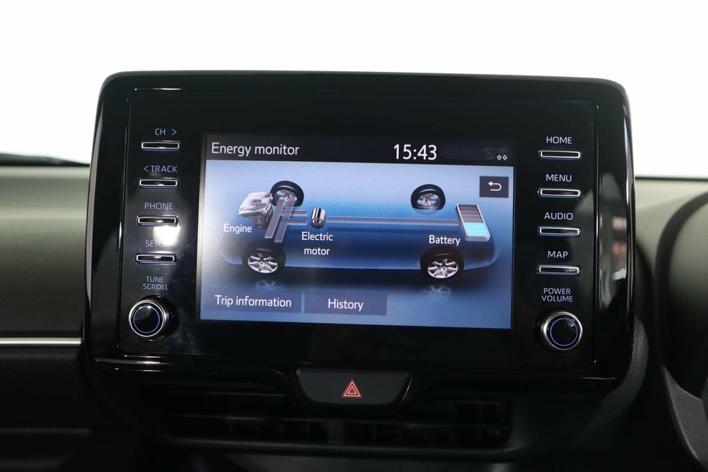 Toyota Yaris 1.5 Vvt-h Icon Hatchback Hybrid E-cvt E White #35