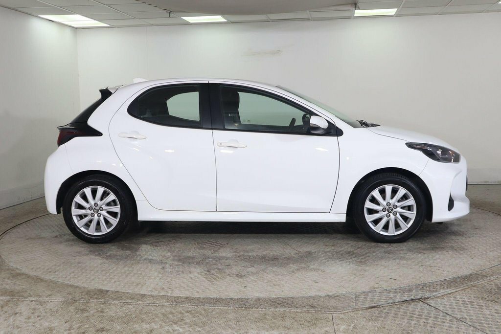 Toyota Yaris 1.5 Vvt-h Icon Hatchback Hybrid E-cvt E White #7