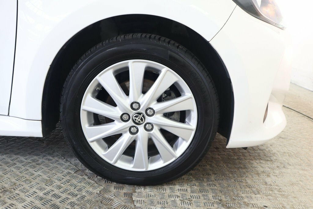 Toyota Yaris 1.5 Vvt-h Icon Hatchback Hybrid E-cvt E White #24