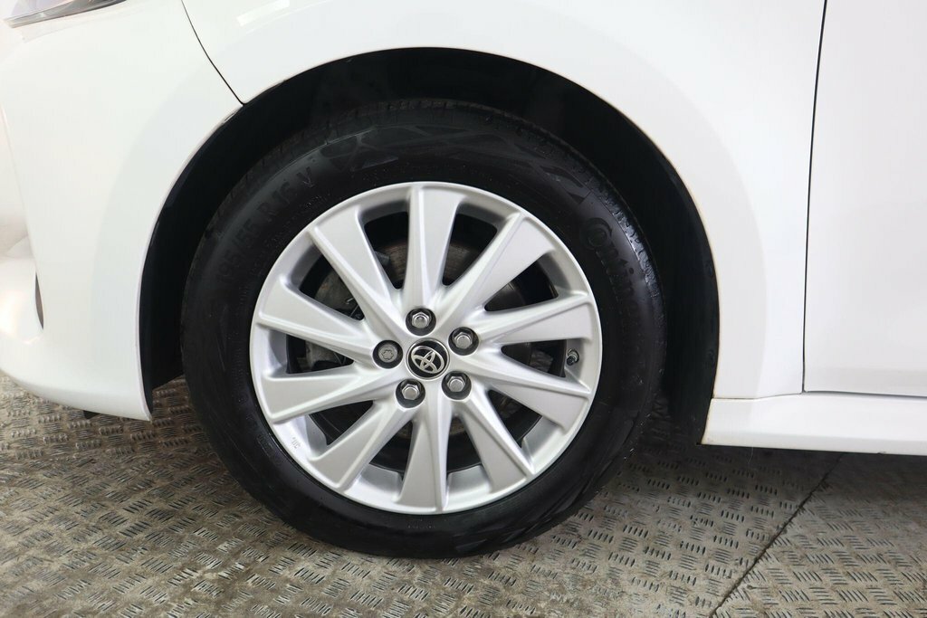 Toyota Yaris 1.5 Vvt-h Icon Hatchback Hybrid E-cvt E White #27