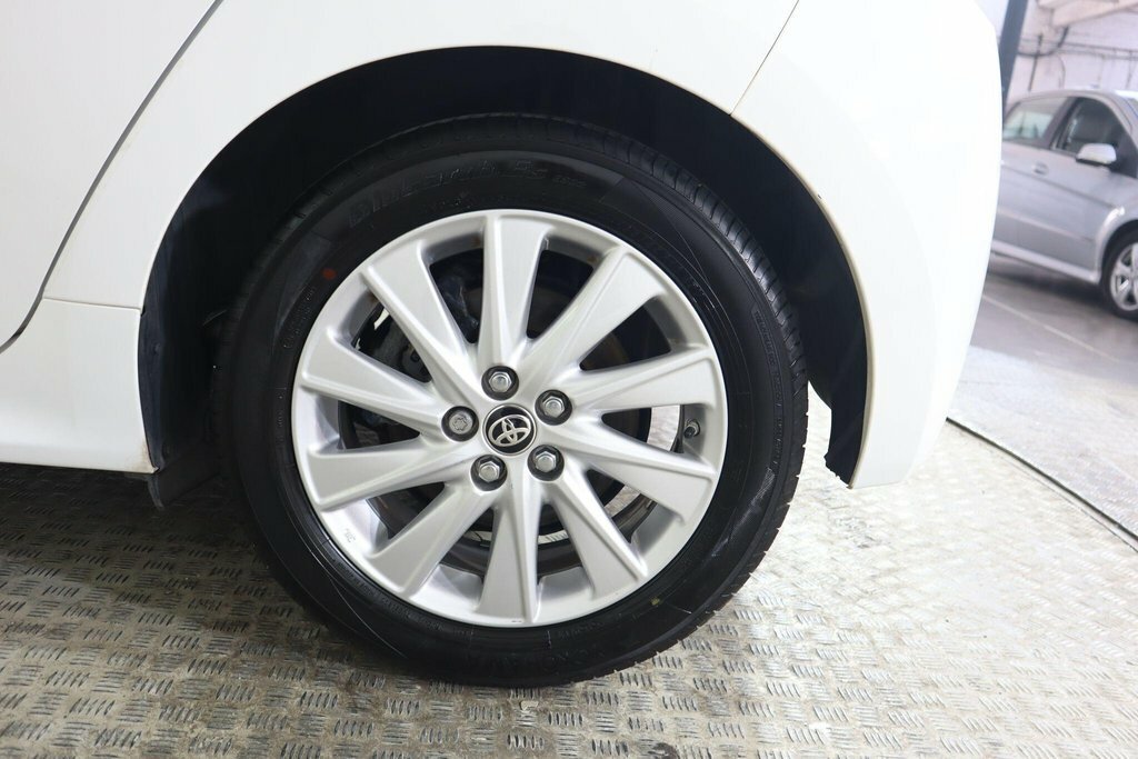 Toyota Yaris 1.5 Vvt-h Icon Hatchback Hybrid E-cvt E White #26