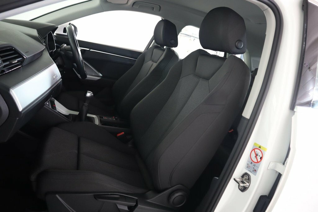 Audi Q3 1.5 Tfsi 35 S Line Suv S Tronic 150 P Grey #54