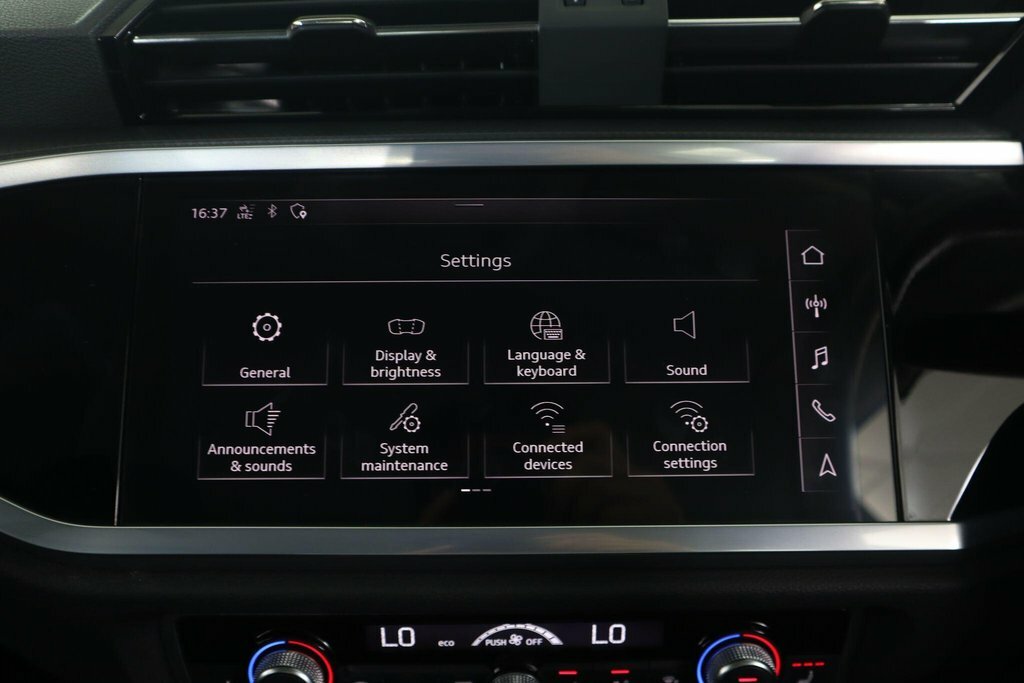Audi Q3 1.5 Tfsi 35 S Line Suv S Tronic 150 P Grey #46
