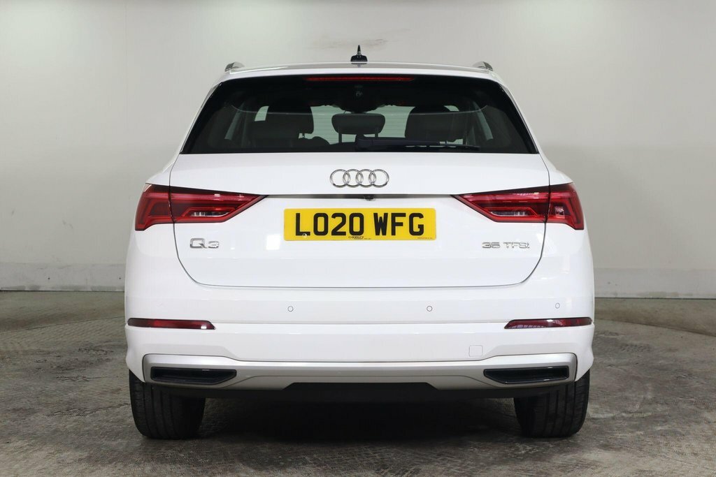 Audi Q3 1.5L Sport White #6