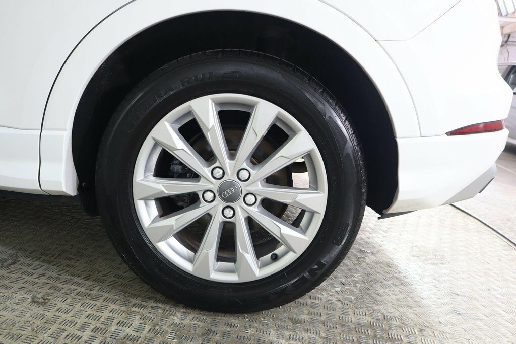 Audi Q3 1.5 Tfsi 35 S Line Suv S Tronic 150 P Grey #30