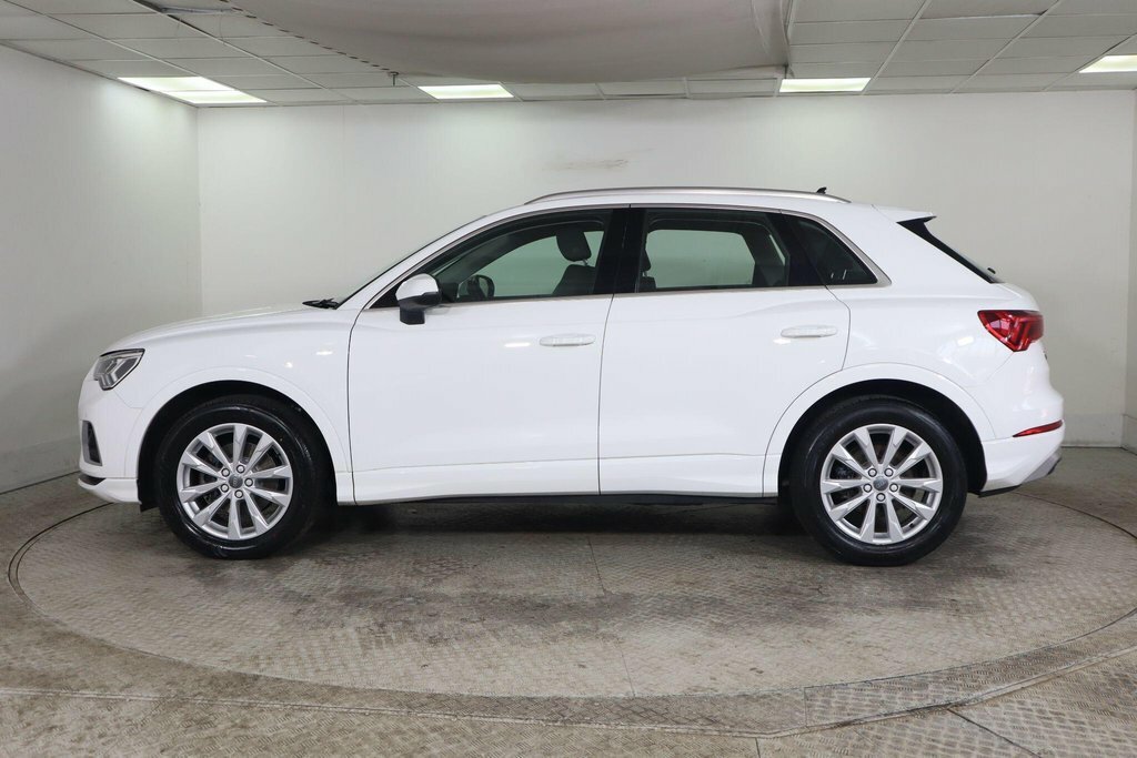 Audi Q3 1.5L Sport White #5