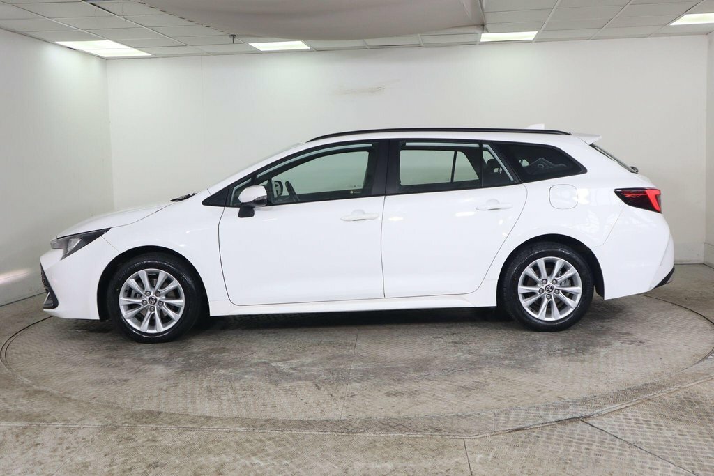 Toyota Corolla 1.8L Icon White #5