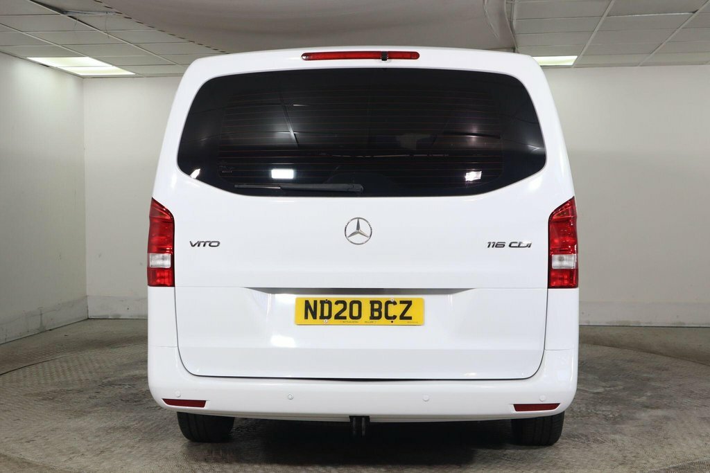 Mercedes-Benz Vito Combi White #6