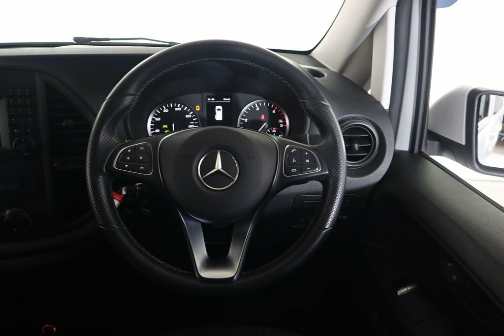 Mercedes-Benz Vito 119Cdi Premium Crew Van 7G-tronic Black #35