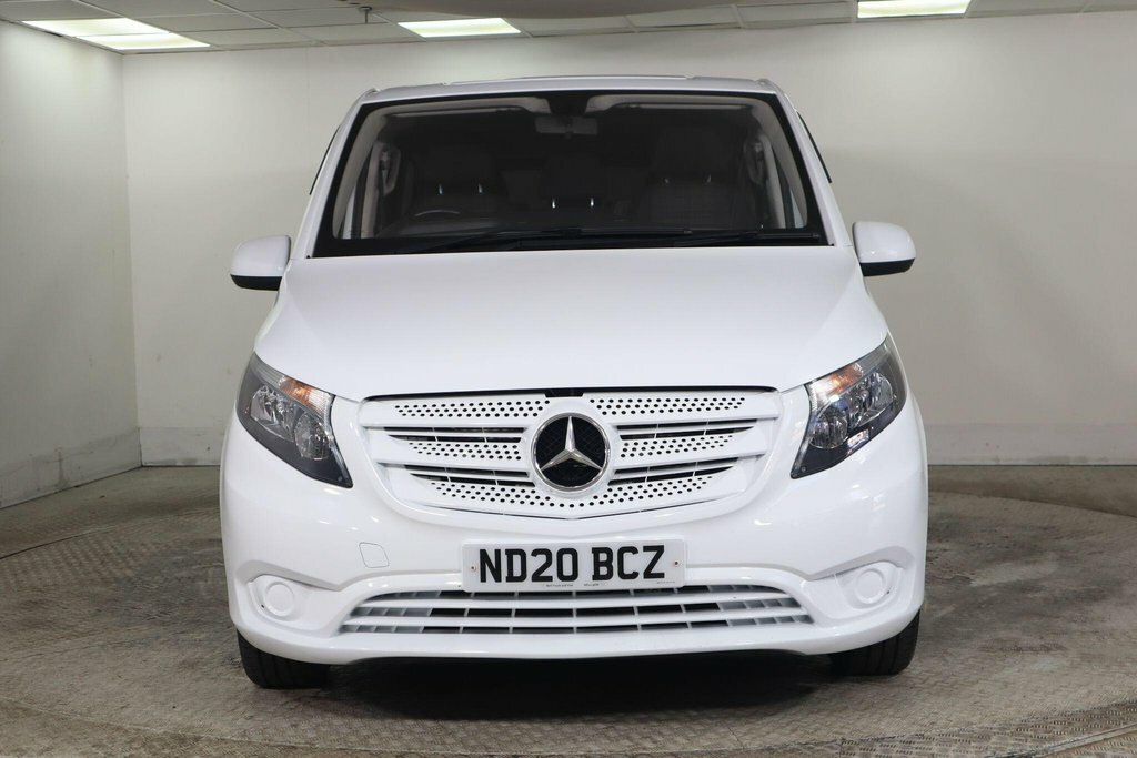 Mercedes-Benz Vito Combi White #2