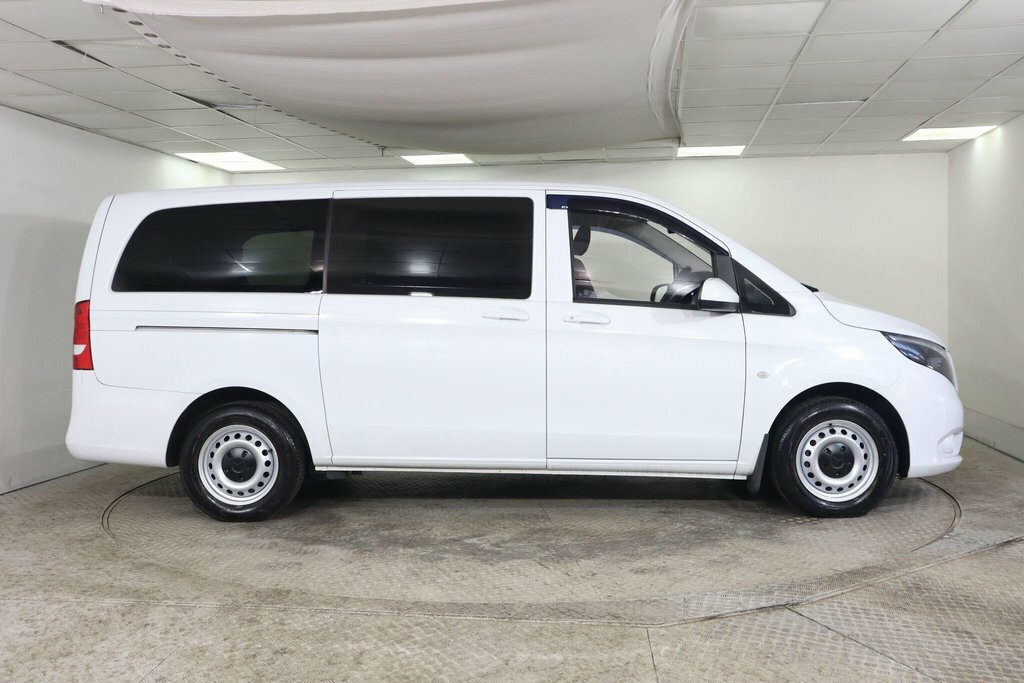Mercedes-Benz Vito 119 Cdi 2.0 Select 8-Seater 9G-tronic Black #7