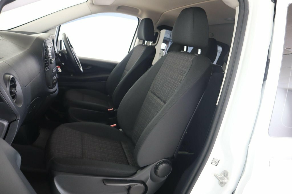 Mercedes-Benz Vito 119 Cdi 2.0 Select 8-Seater 9G-tronic Black #37