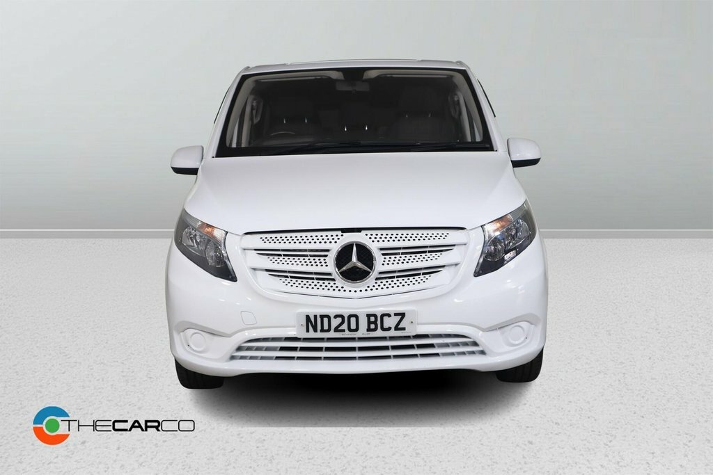 Mercedes-Benz Vito Combi White #3