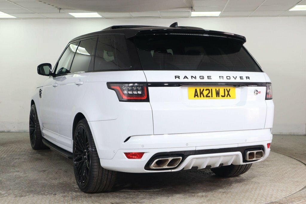 Land Rover Range Rover Sport 5L Svr White #4