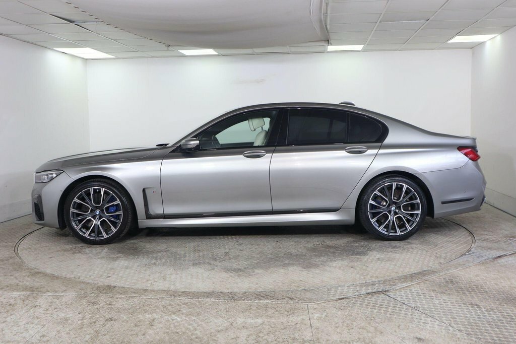 BMW 7 Series 4.4L M Sport Grey #5