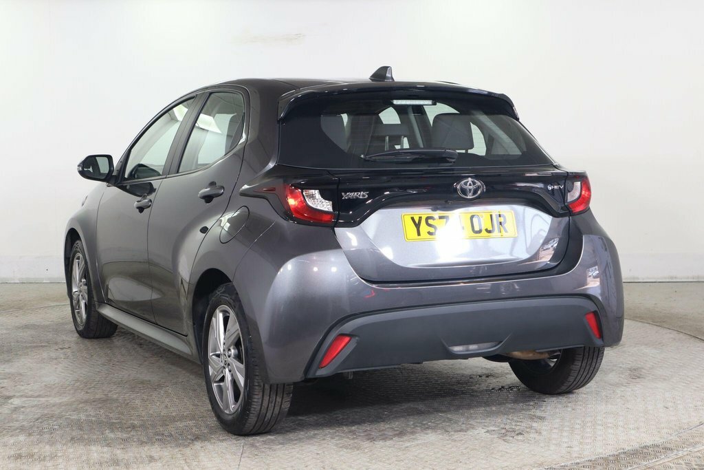 Toyota Yaris 1.5L Icon Grey #4