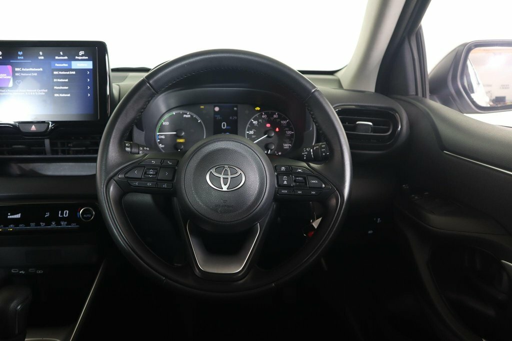 Toyota Yaris 1.5 Vvt-h Excel Hatchback Hybrid E-cvt Blue #37