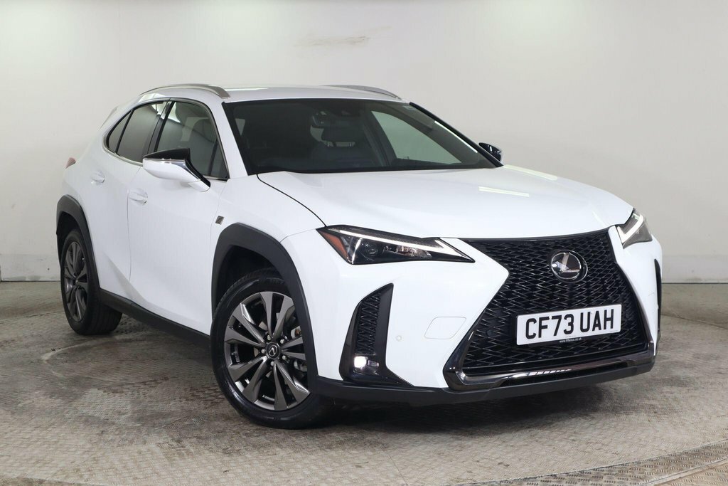 Lexus UX 2L F Sport Design White