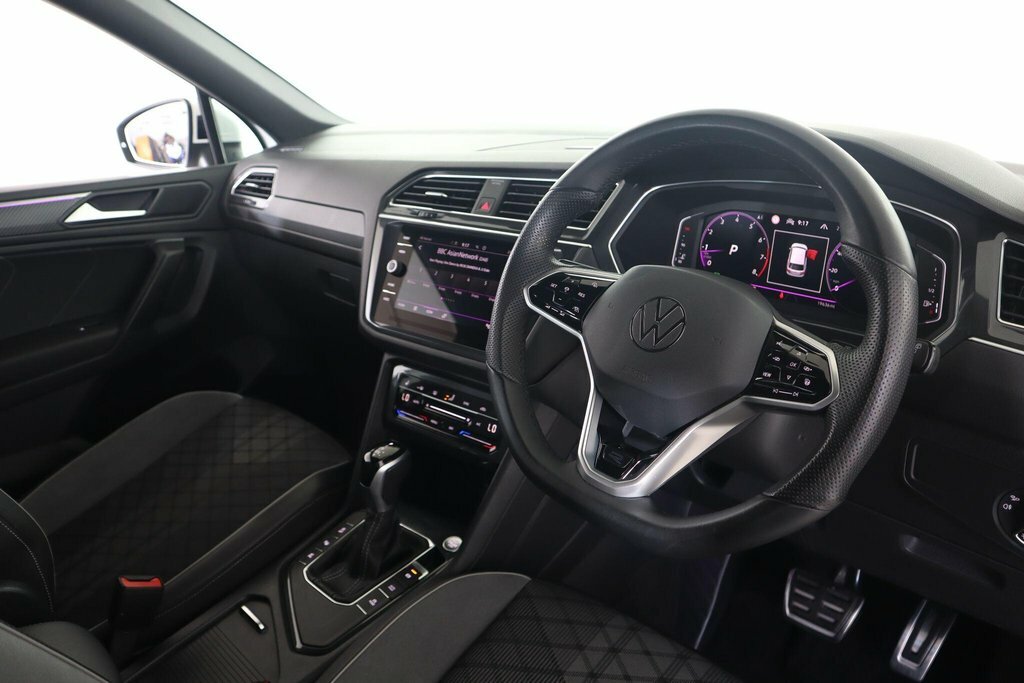 Volkswagen Tiguan Allspace 1.5L R-line White #2