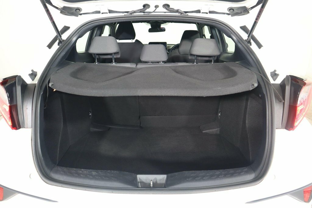 Toyota C-Hr 1.8 Hybrid Design Cvt Blue #40