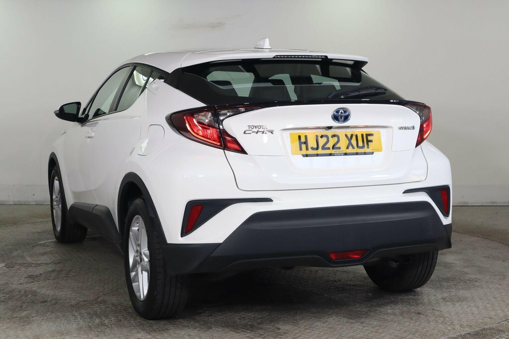 Toyota C-Hr 1.8L Icon White #4