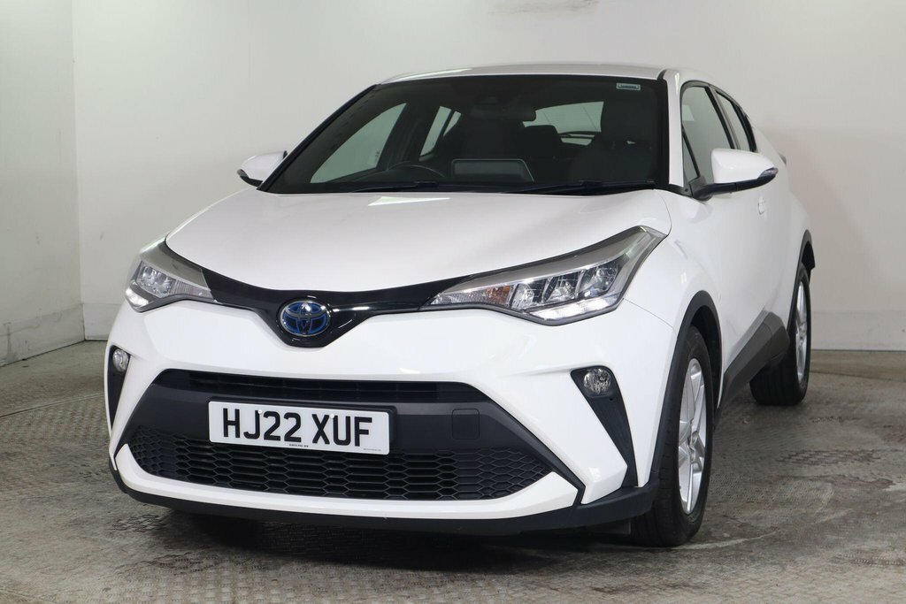 Toyota C-Hr 1.8L Icon White #3