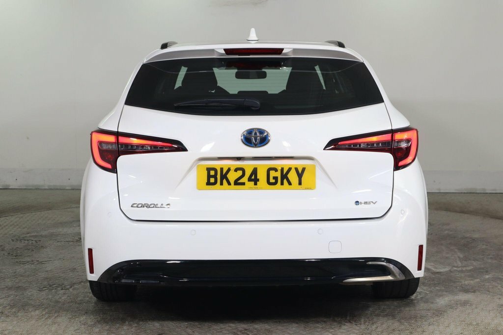 Toyota Corolla 1.8L Icon White #6