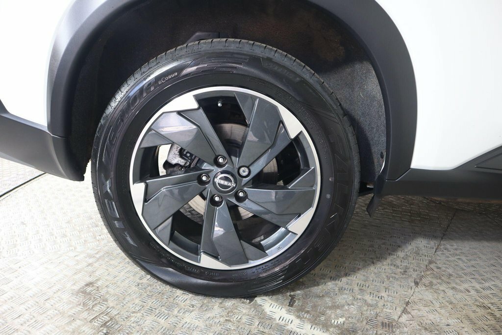 Nissan X-Trail 1.5 Mhev 163 Acenta Premium 7 Seat Xtronic White #27