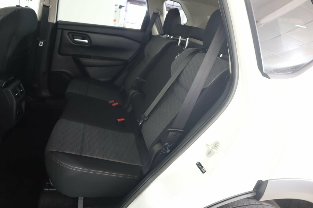 Nissan X-Trail 1.5 Mhev 163 Acenta Premium 7 Seat Xtronic White #14