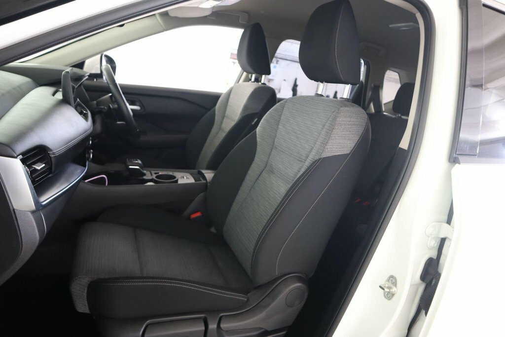 Nissan X-Trail 1.5 Mhev 163 Acenta Premium 7 Seat Xtronic White #44